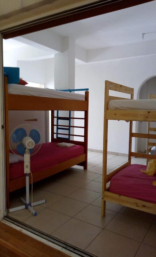 Paphos Inn エクステリア 写真