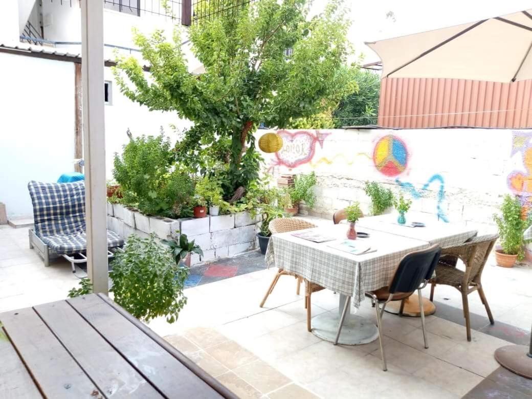 Paphos Inn エクステリア 写真