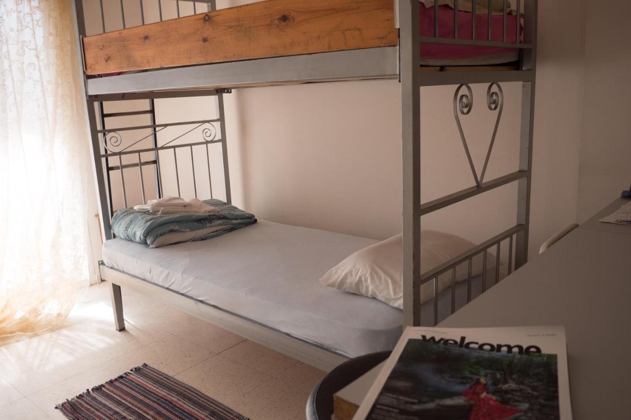 Paphos Inn エクステリア 写真